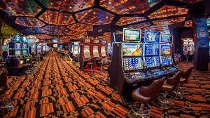 Studio live dealer HD situs terpercaya menampilkan permainan Dragon Tiger dengan dealer profesional